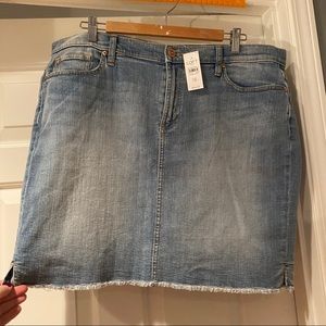 NWT. Loft denim skirt